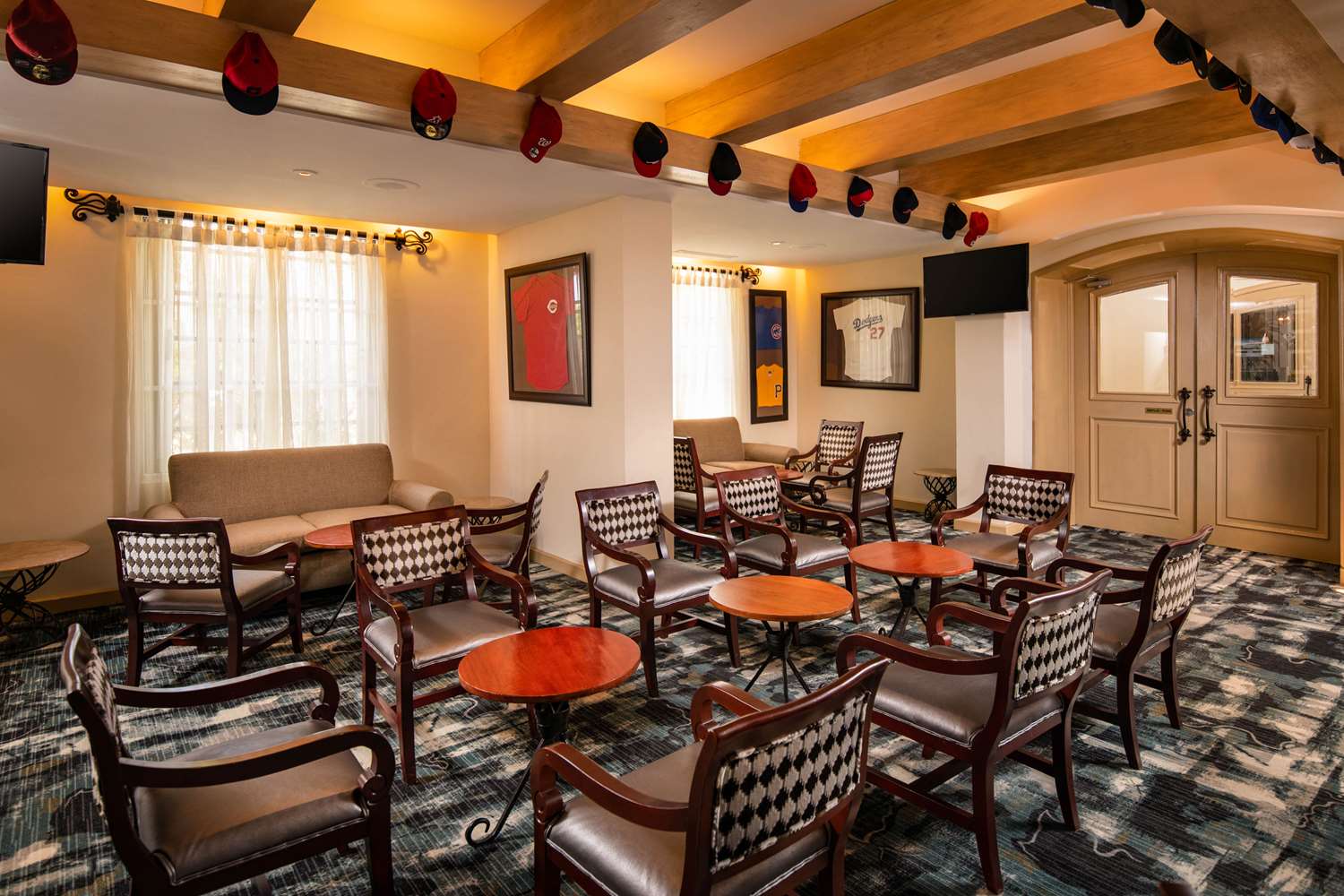 Four Points by Sheraton Santo Domingo 7/10