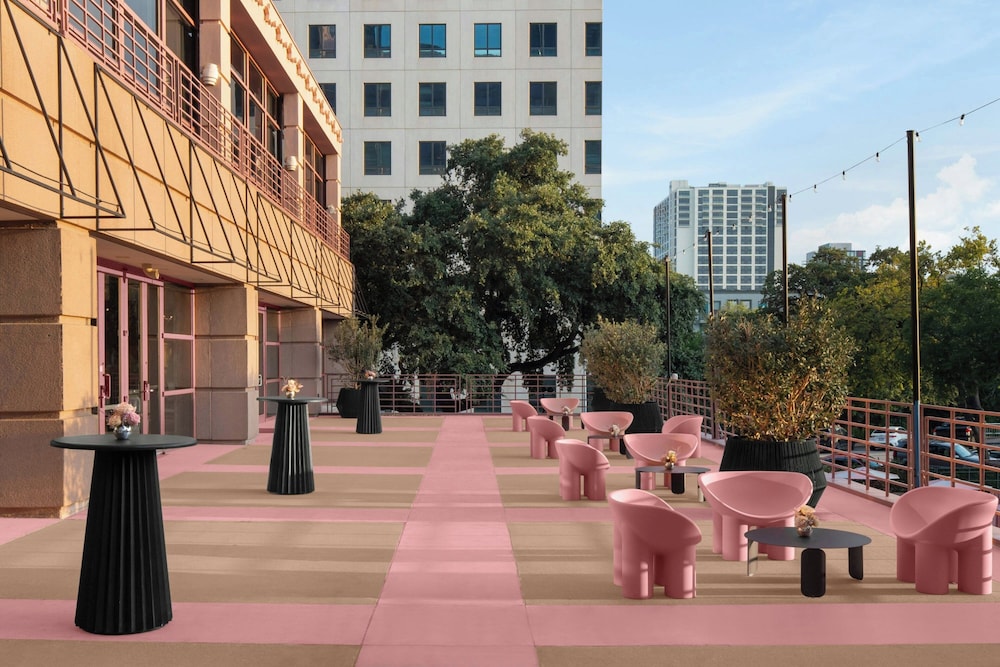 Renaissance Austin Downtown Hotel 42/50