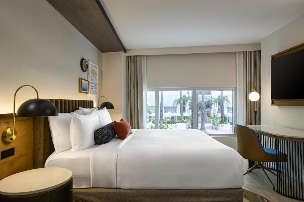 1 Bedroom, King Bed, Accessible