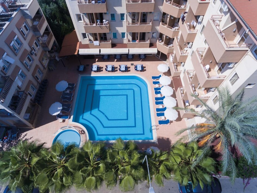 HELIOS HOTEL 3/55