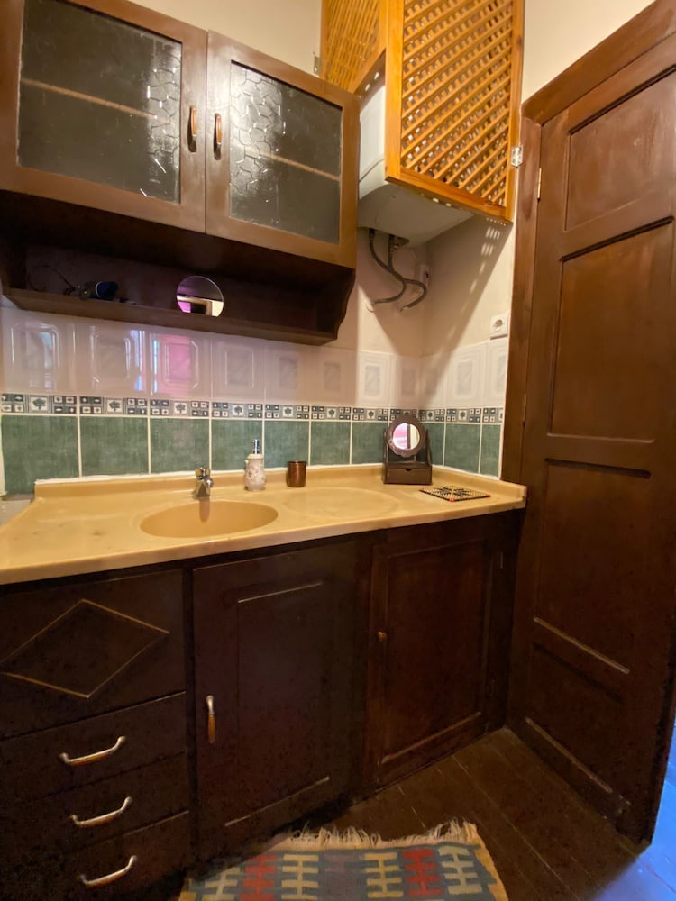 Cunda Zehra Teyzenin Evi 10/74