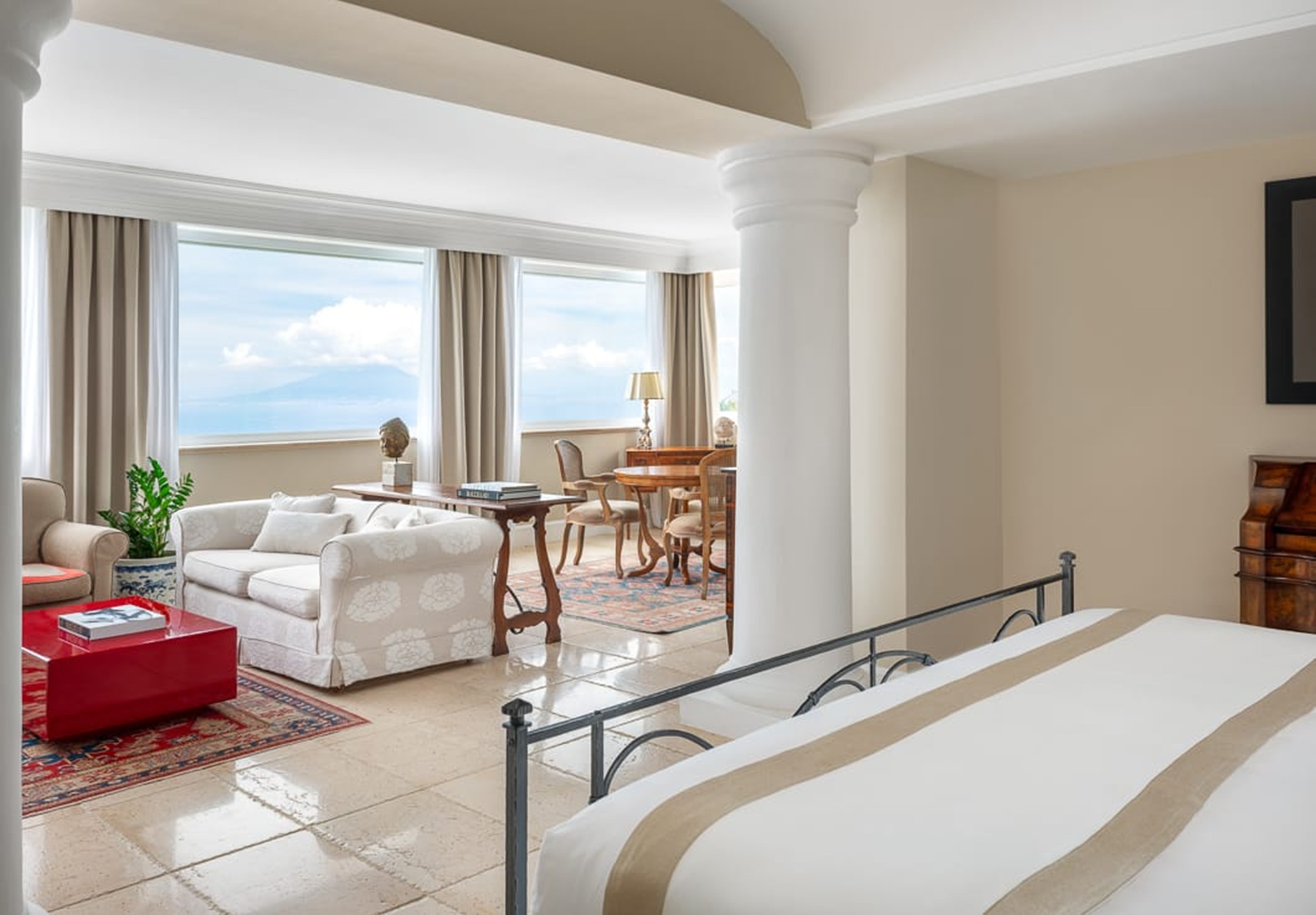 MASTER, CAPRI, SUITE
