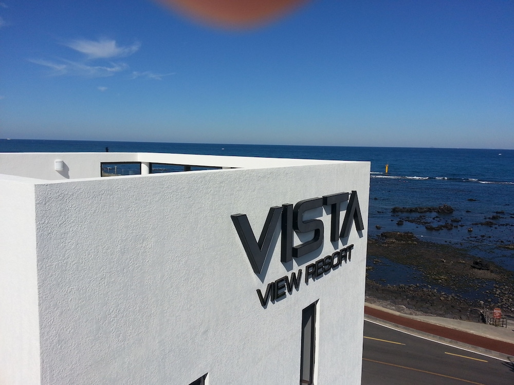 Vista View Resort 6/50