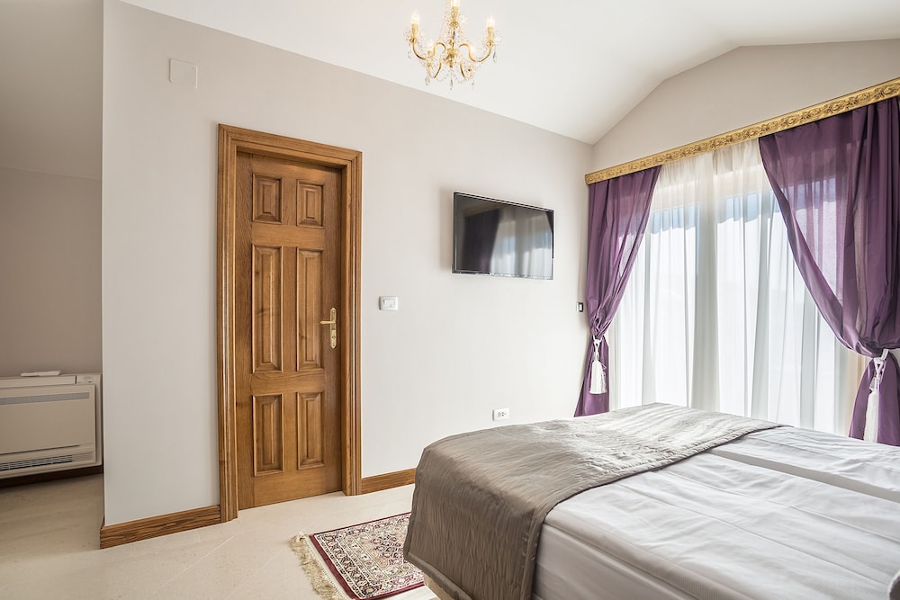 SUPERIOR, DOUBLE BED, BALCONY
