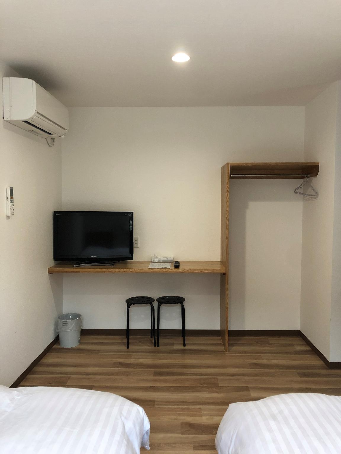 N Room, Standard, Twin Beds, Shared Bathroom, Smoking