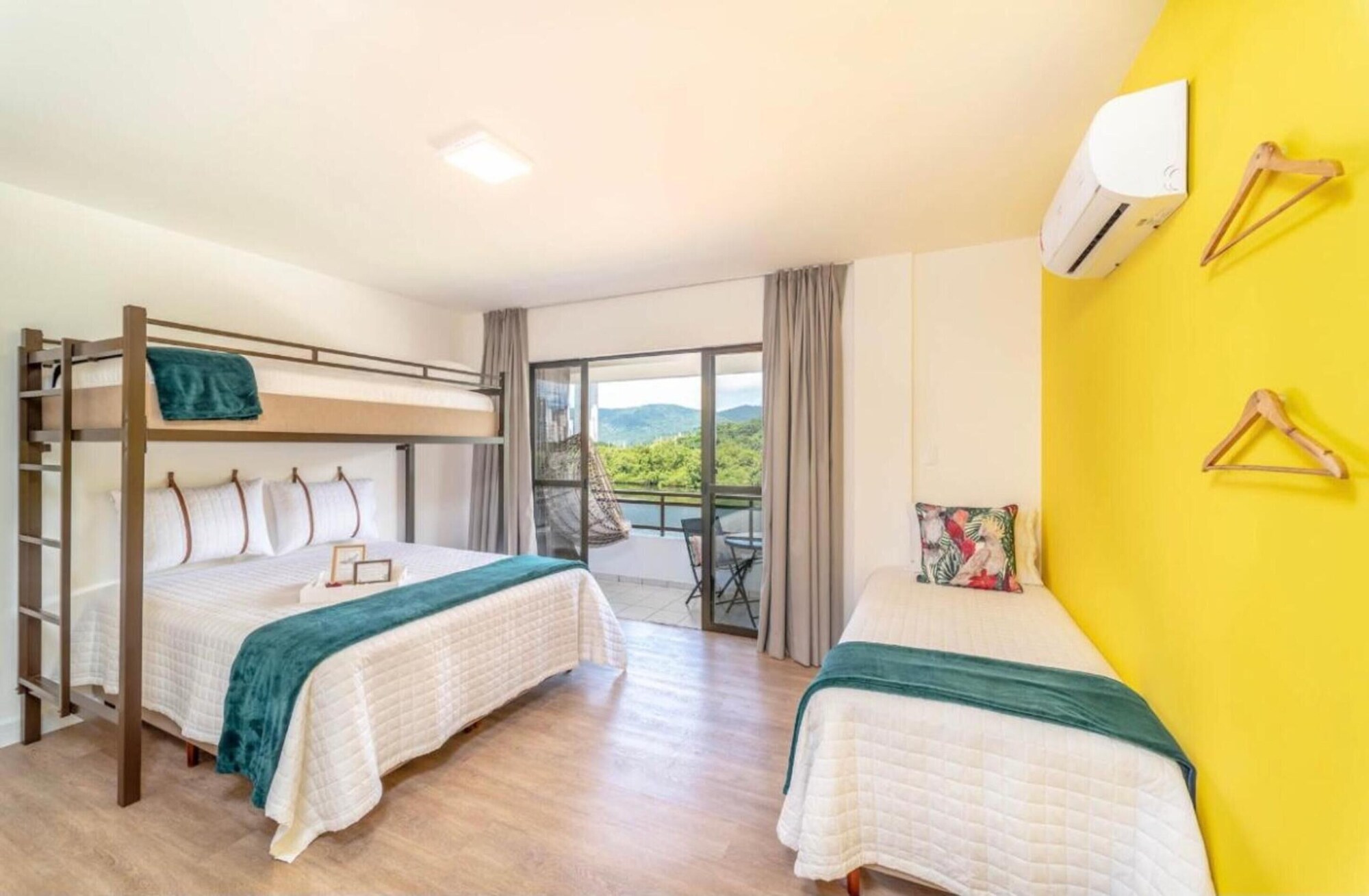 1 BEDROOM, LUXURY, RIVER VIEW