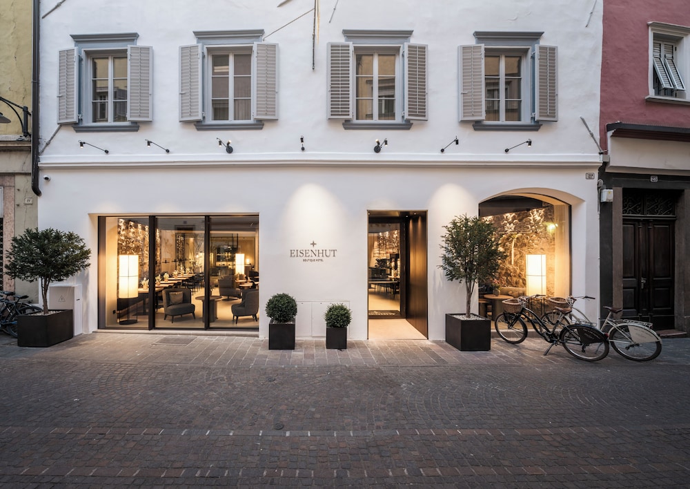 Eisenhut Boutique Hotel 4/50