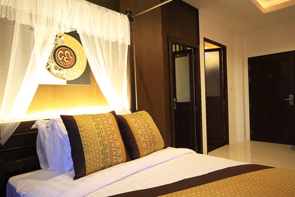 Dee Andaman Hotel 17/34