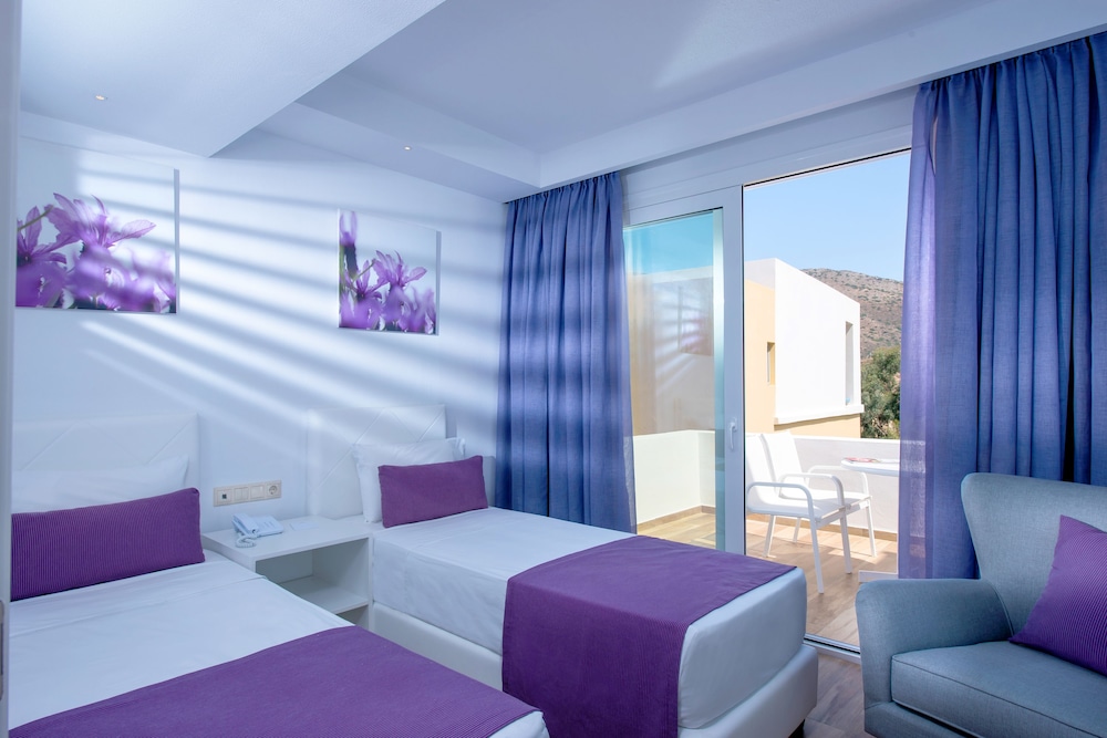 Fodele Beach and Water Park Holiday Resort 33/76