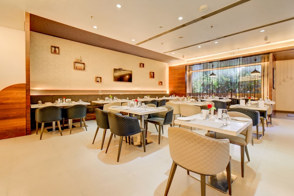 The Ssk Solitaire Hotel & Banquets 40/50