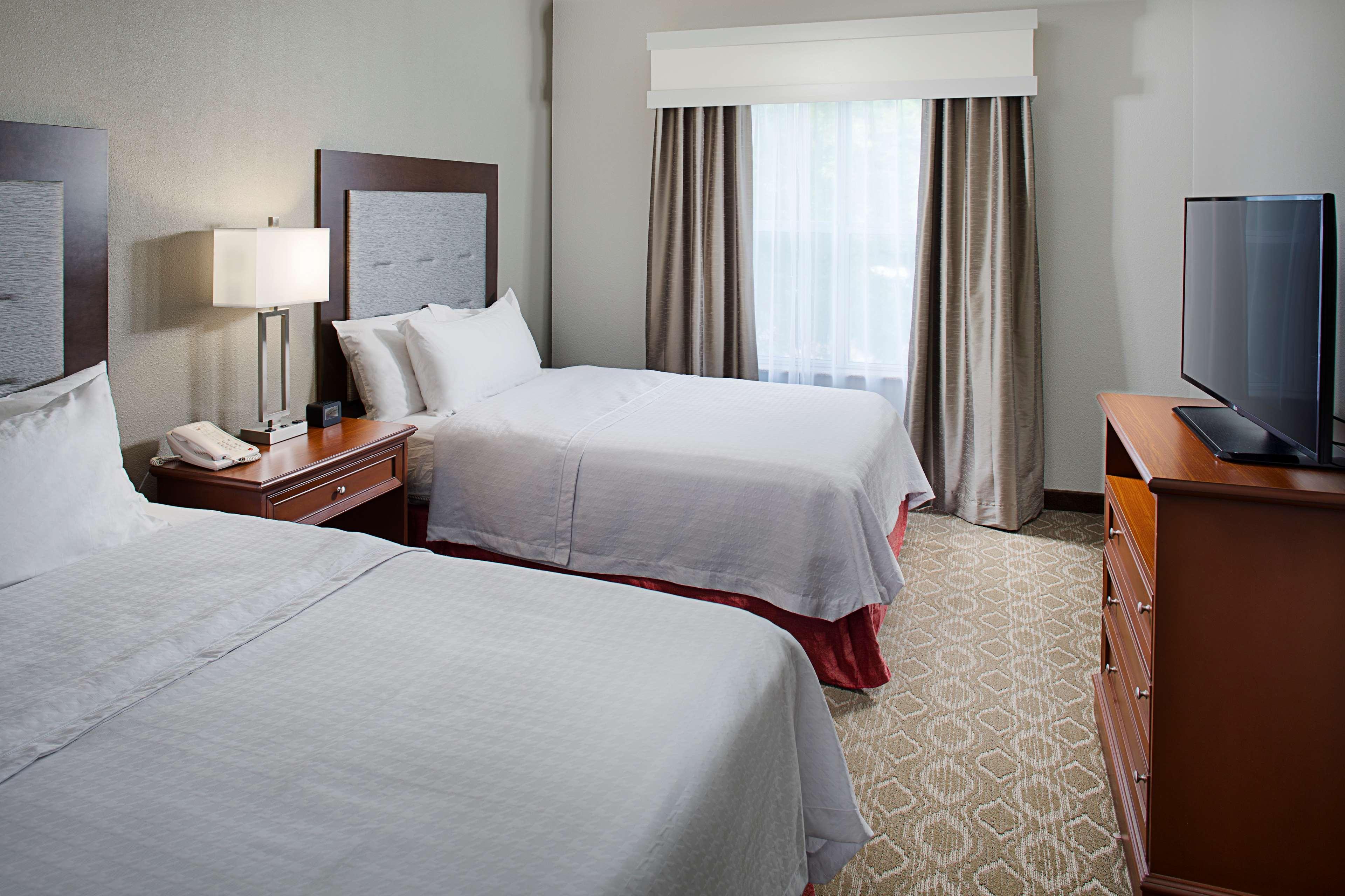 2 Bedrooms, Suite, 2 Double Beds, 2 Bathrooms