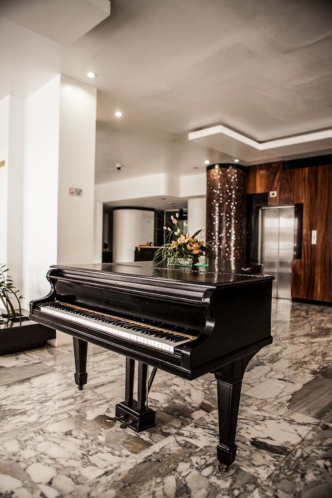 Hotel Inglaterra 8/50