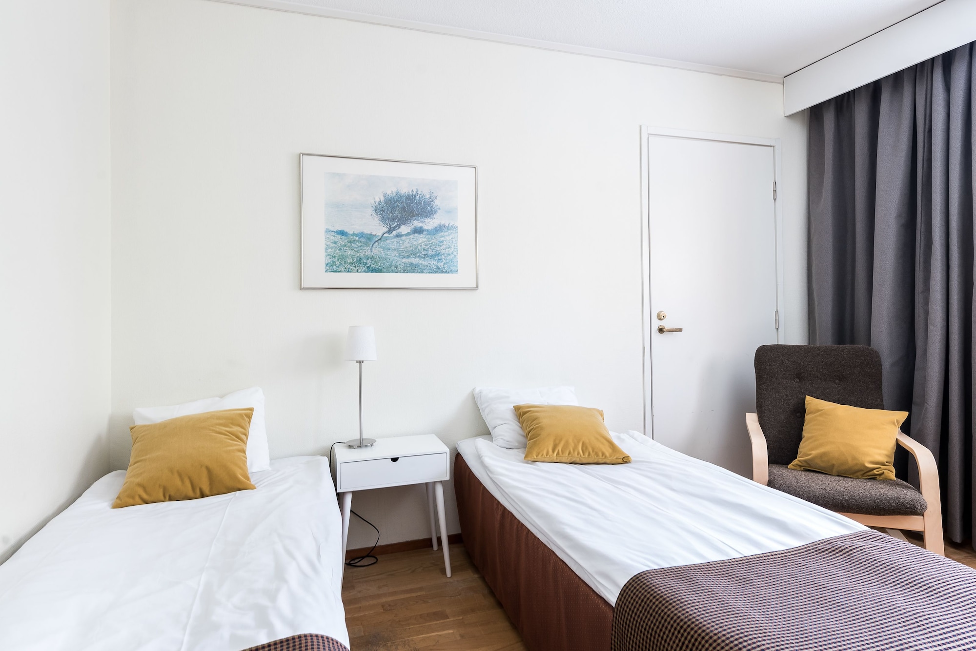Room, Twin Beds
