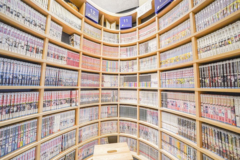Quintessa Hotel Tokyo Haneda Comic & Books 3/61