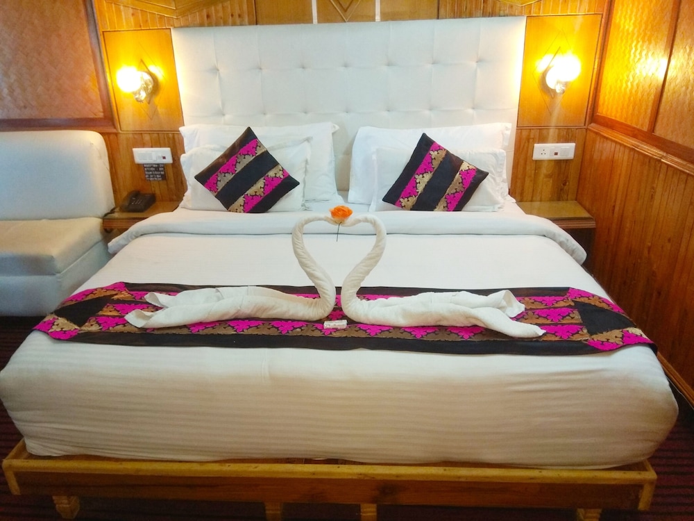 Hotel Robinsson Palace 6/34