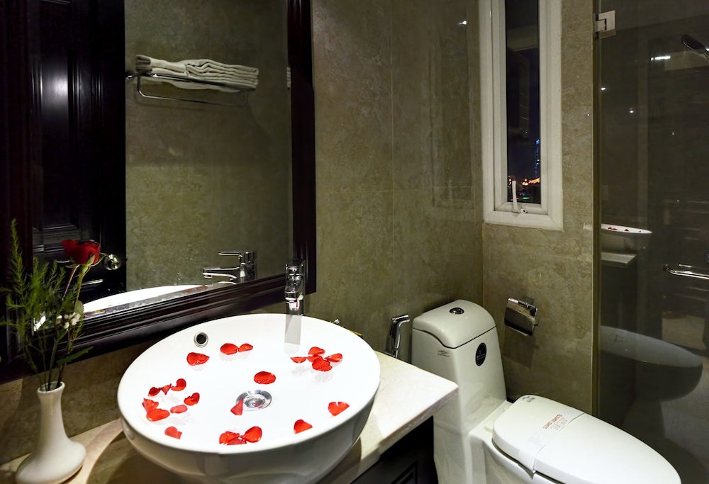 D C Hotel 26/56