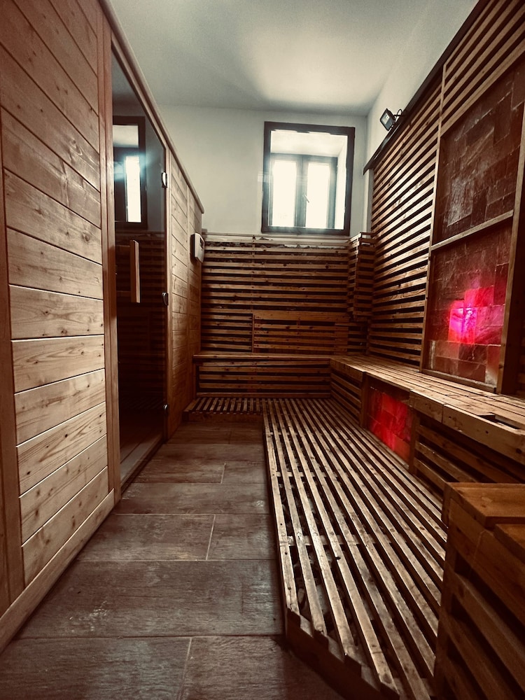 HOTEL BULEVARD PREDEAL 30/56