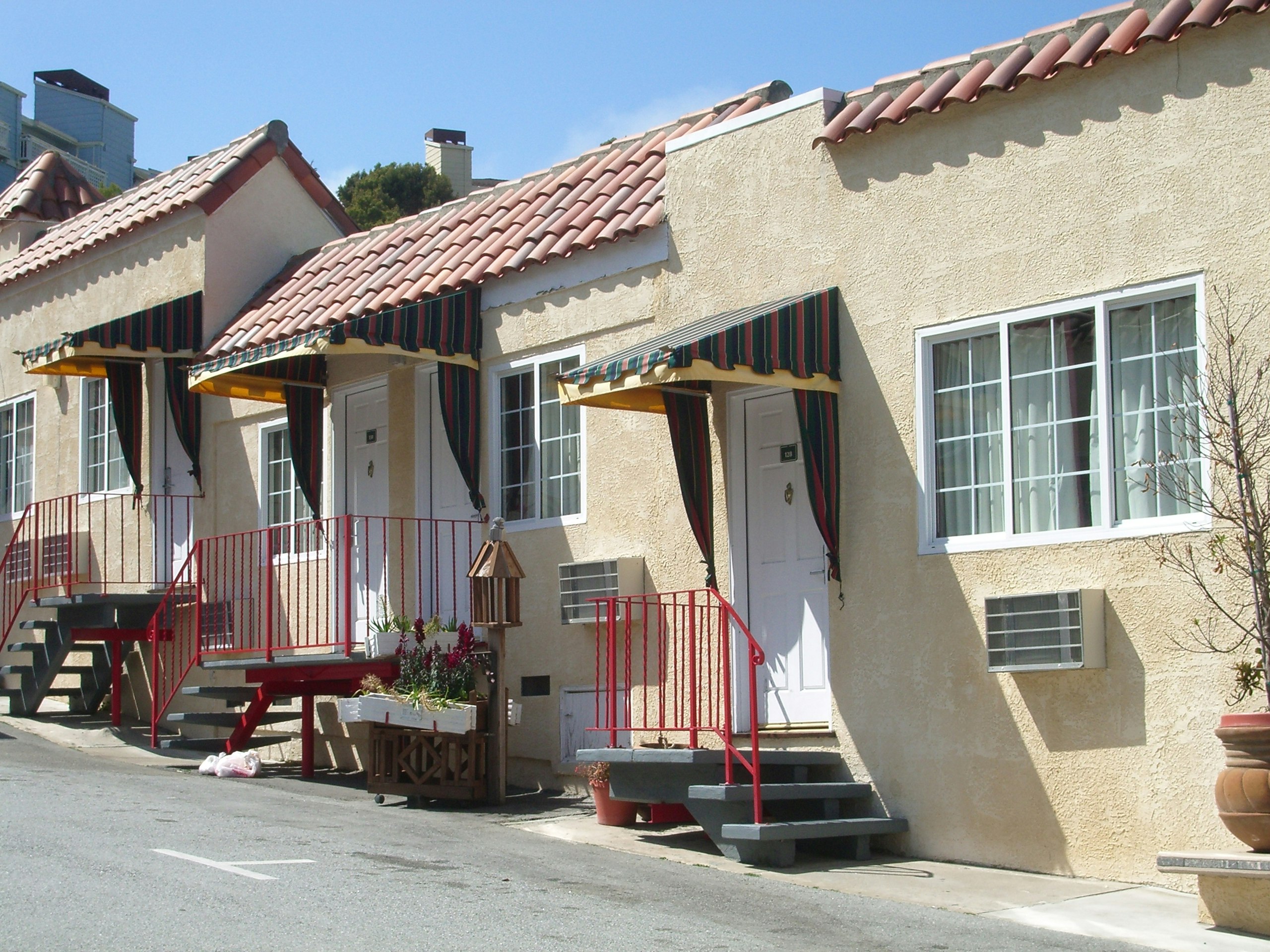 Alpine Inn And Suites 37/42