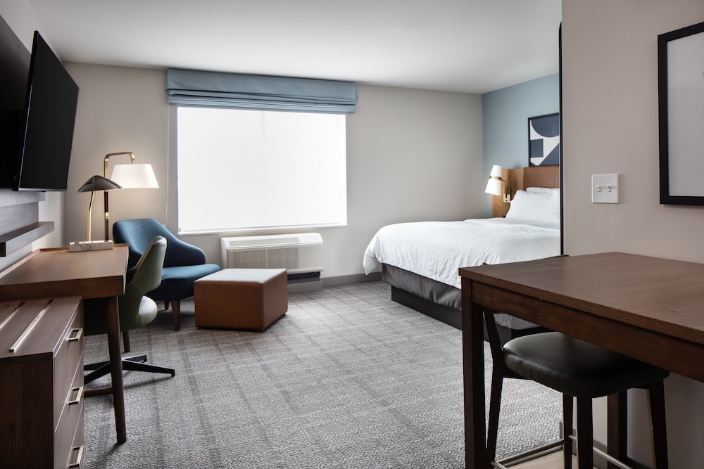 Staybridge Suites Iowa City Coralville 20/50