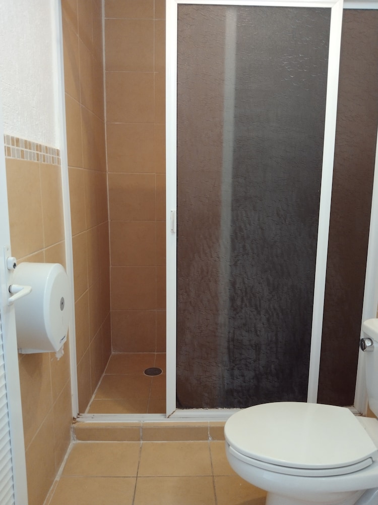 Capital O Hotel Euro Confort Pachuca 38/43
