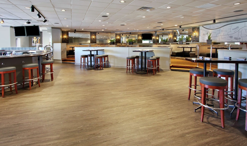 Doubletree By Hilton Mahwah 44/64