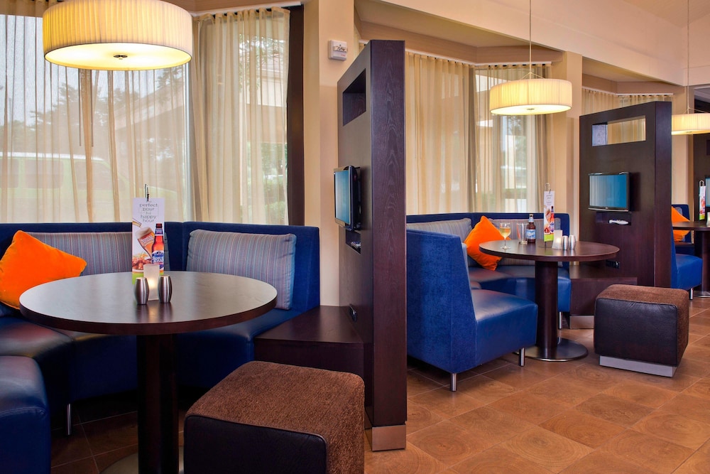 Courtyard by Marriott New Carrollton 24/45