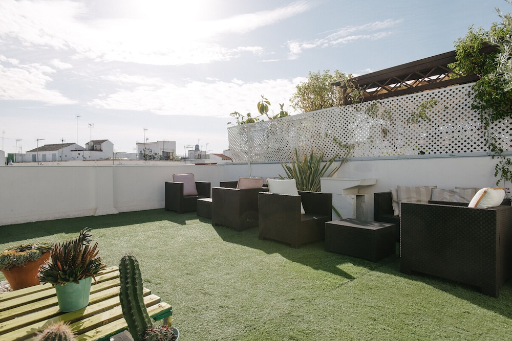 The Boutike Hostel 28/38