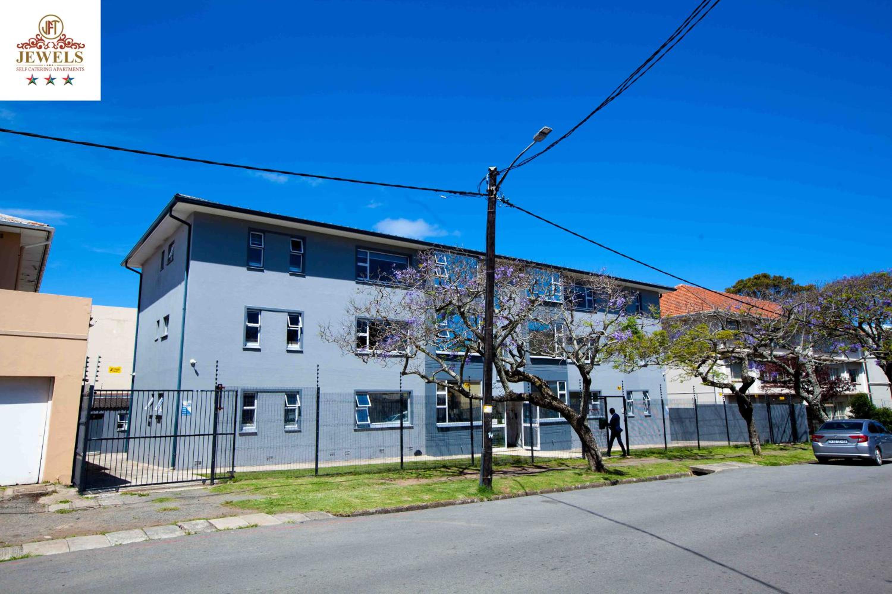JFT Jewels Self catering Apartments 3/14