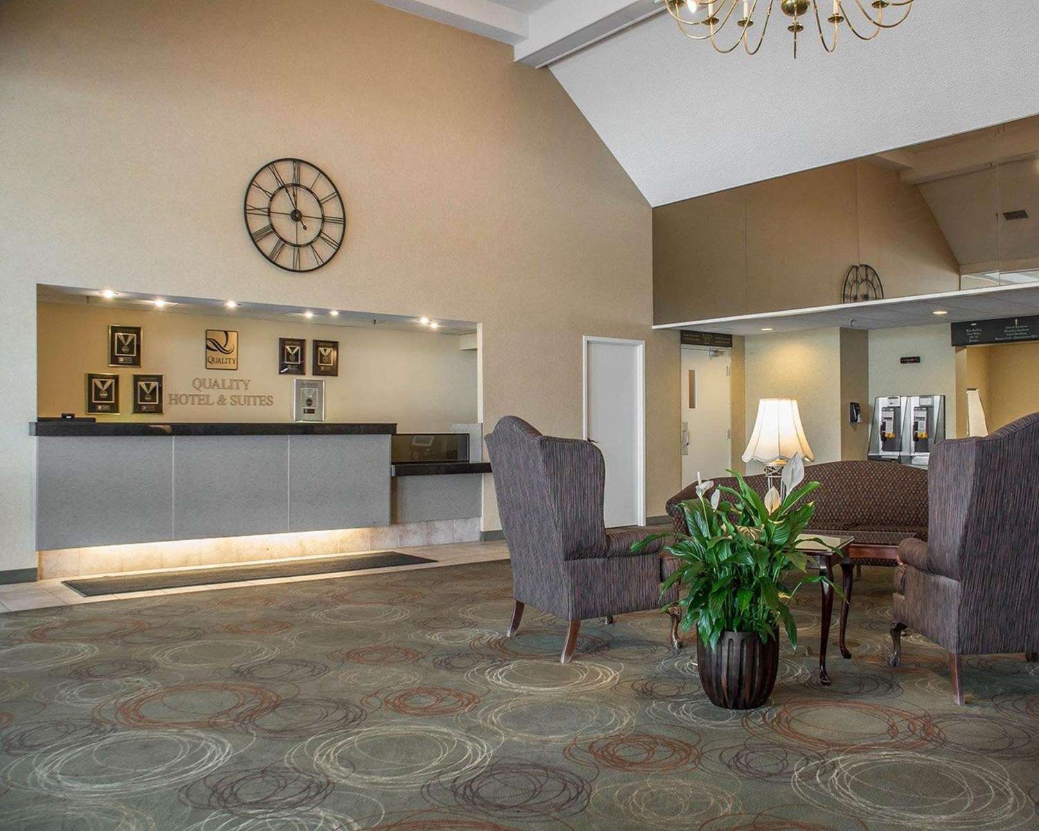 Quality Hotel Suites Woodstock 4/35