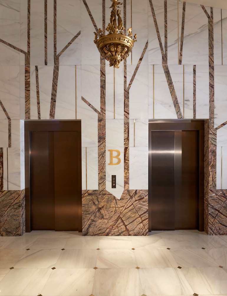 Hyatt Centric Gran Via Madrid 12/72