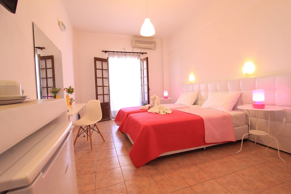 Iliada Hotel Santorini 14/63