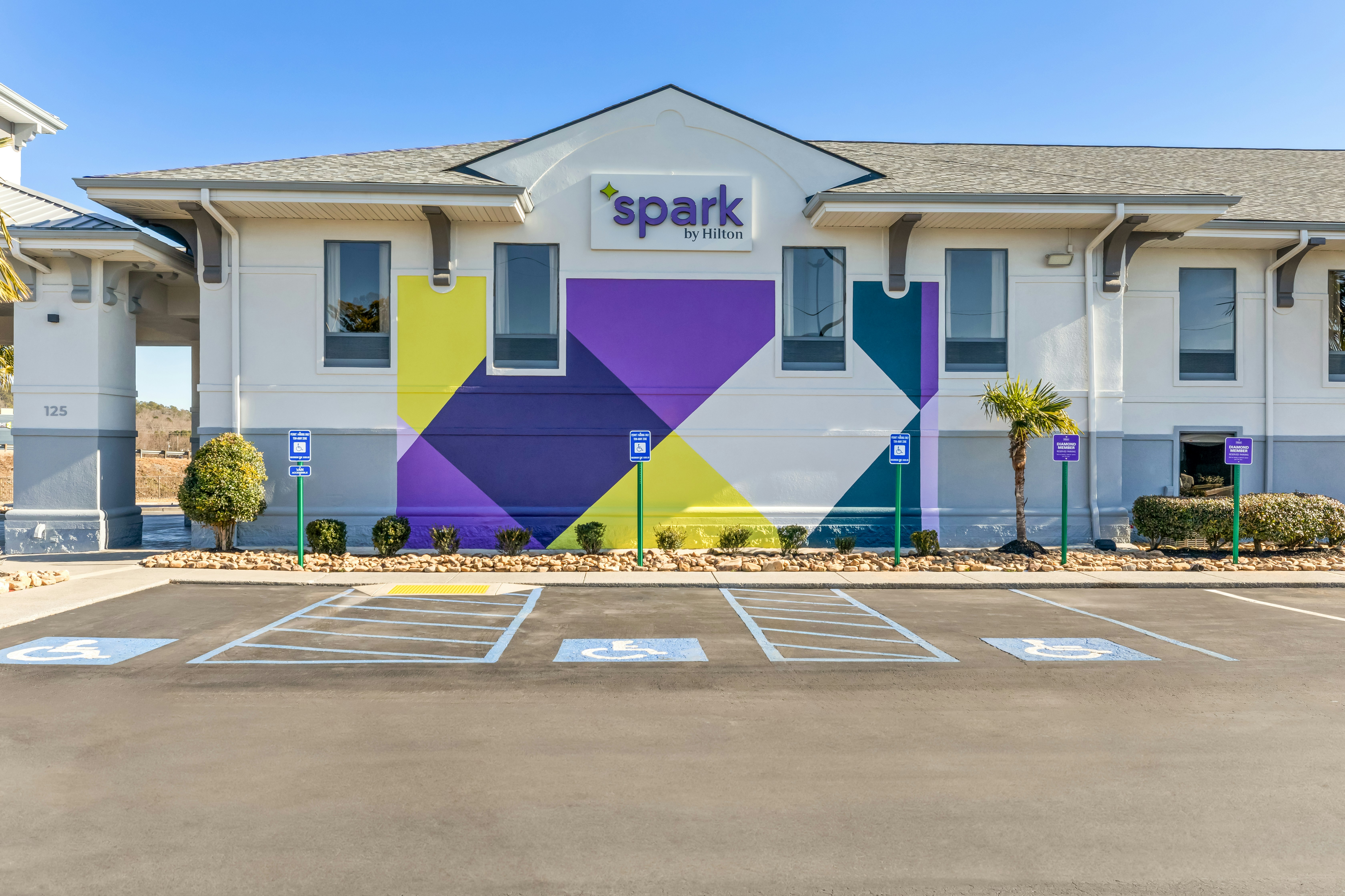 Spark by Hilton Calhoun 32/36