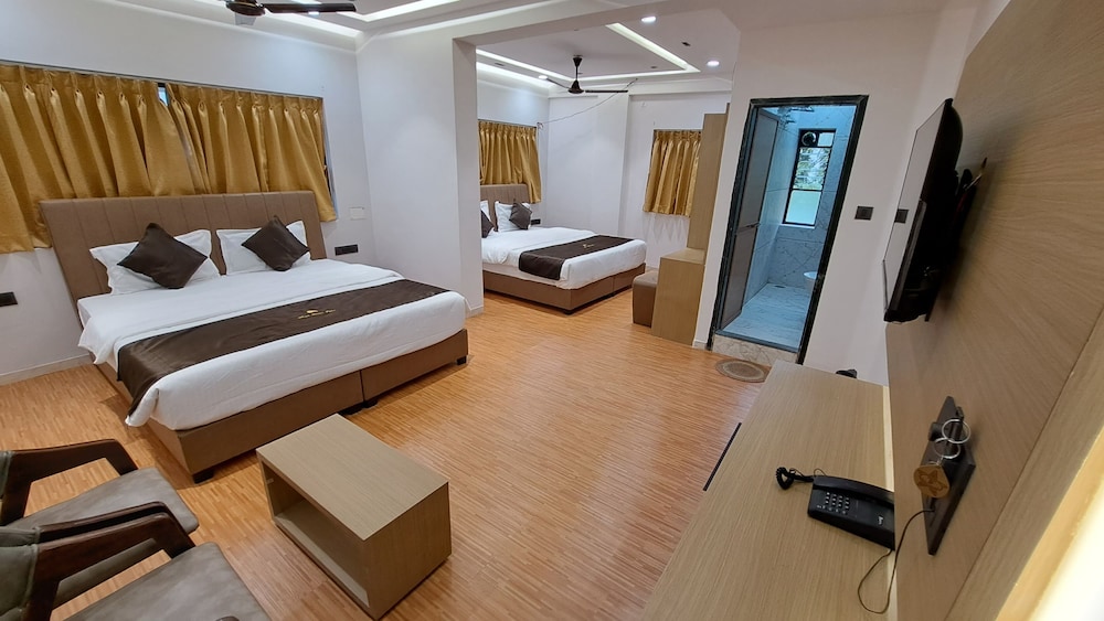 Hotel Dhruv Palace 18/47