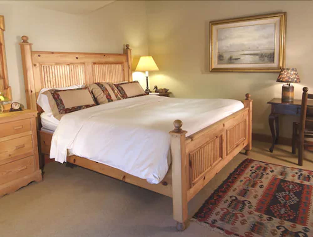 Weasku Inn 5/50
