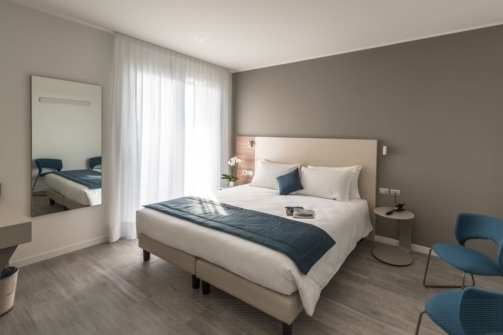 TOWER, PANORAMIC, DOUBLE BED