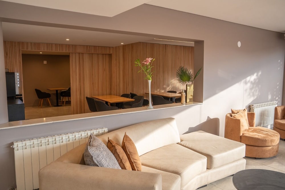 Urbanas Suites 24/36