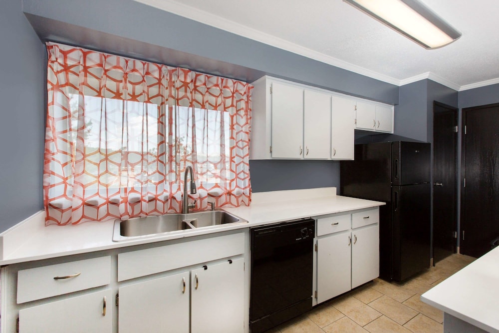 La Quinta Inn & Suites by Wyndham Goodlettsville - Nashville 5/58