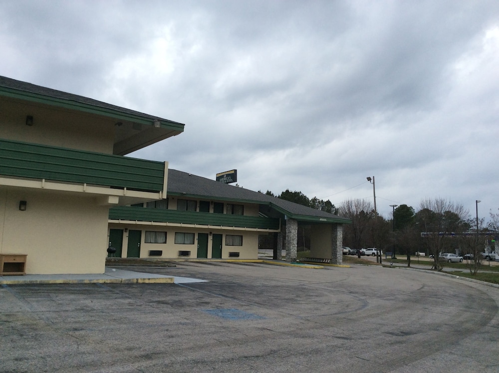Days Inn by Wyndham York Alabama 4/32