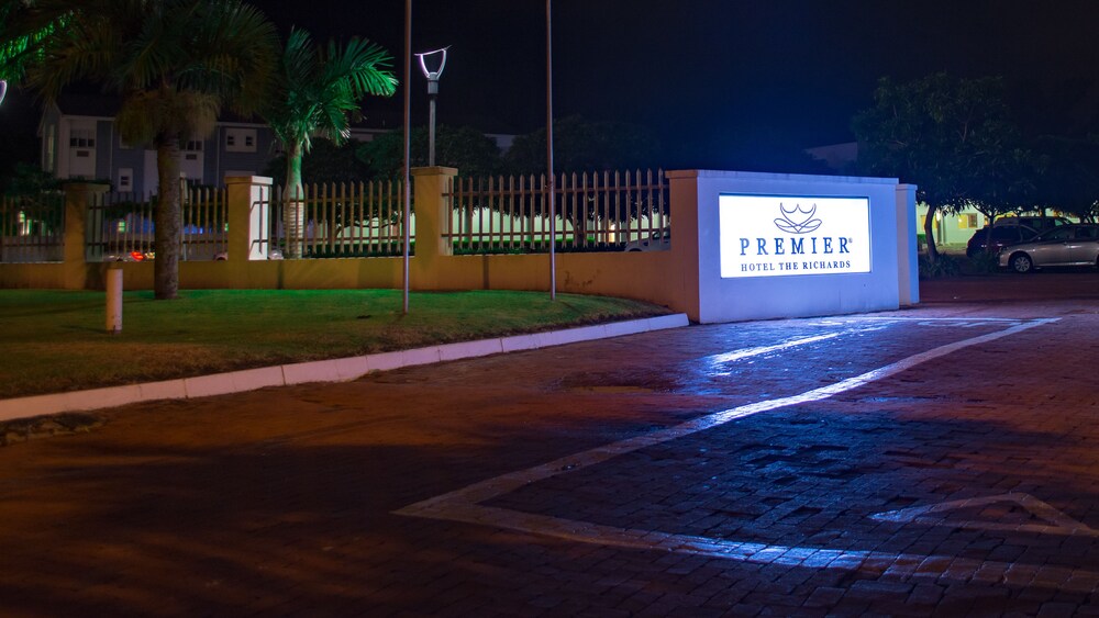 Premier Hotel the Richards Formerly Protea Hotel the Richards 3/50
