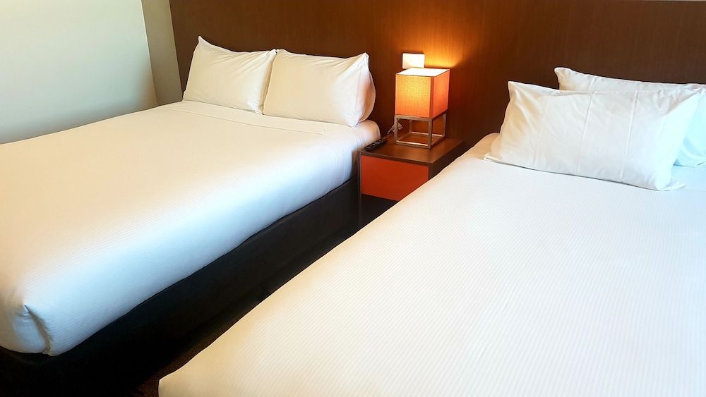 ibis Brisbane Airport Hotel 28/36