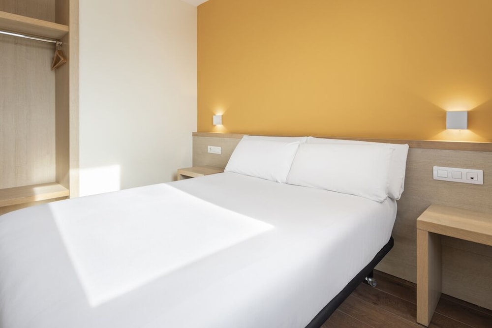 280 Hotel Formerly Premiere Classe Zaragoza 280 29/54