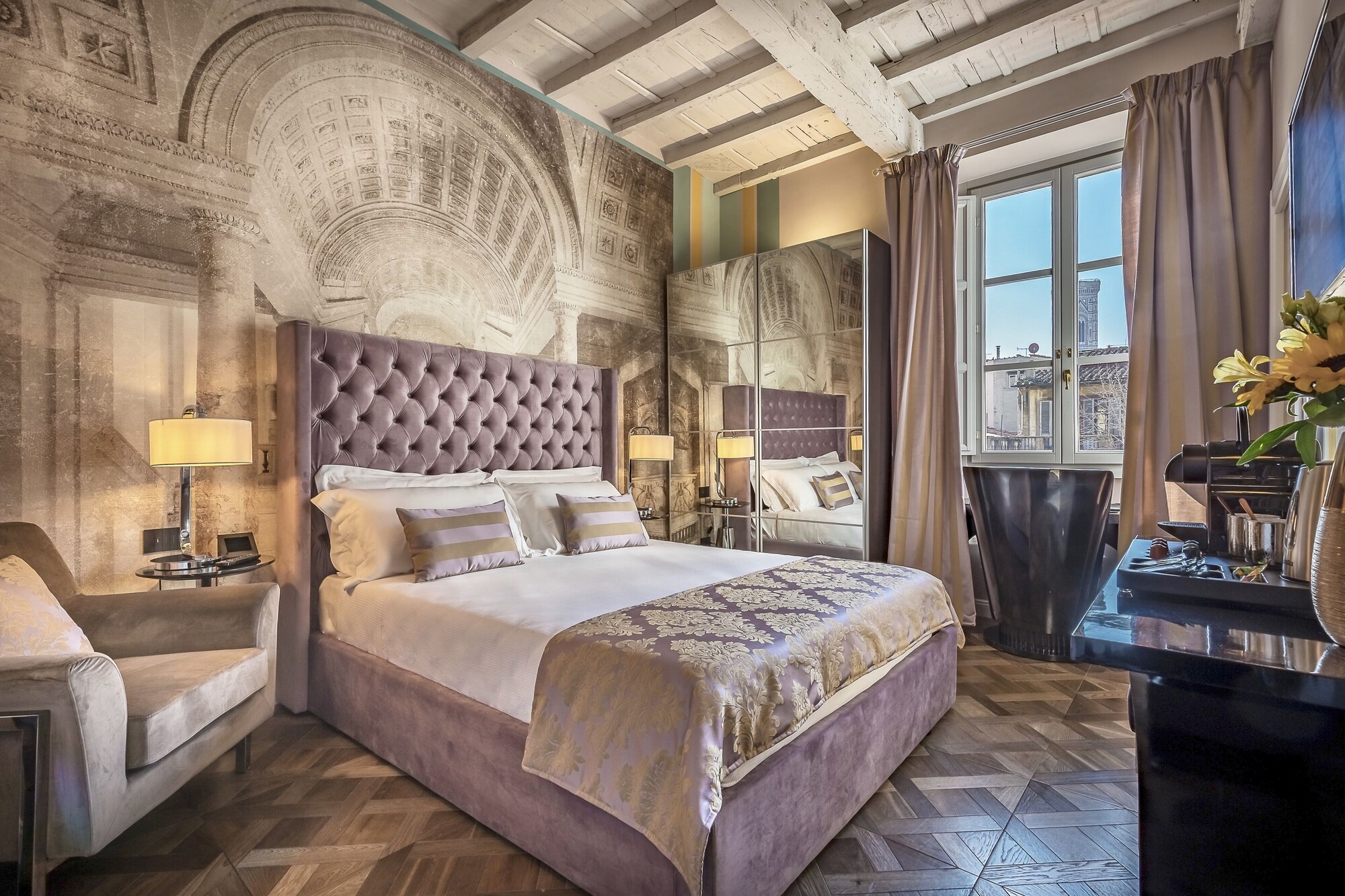 CATHEDRAL, DELUXE, QUEEN BED, CATHEDRAL VIEW