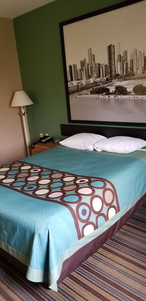 Super 8 By Wyndham Pontoon Beach Il St Louis Mo Area 19/29