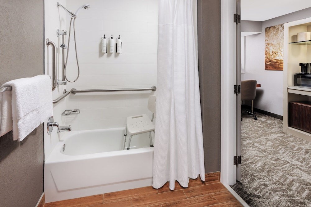 Springhill Suites by Marriott Warwick 36/38