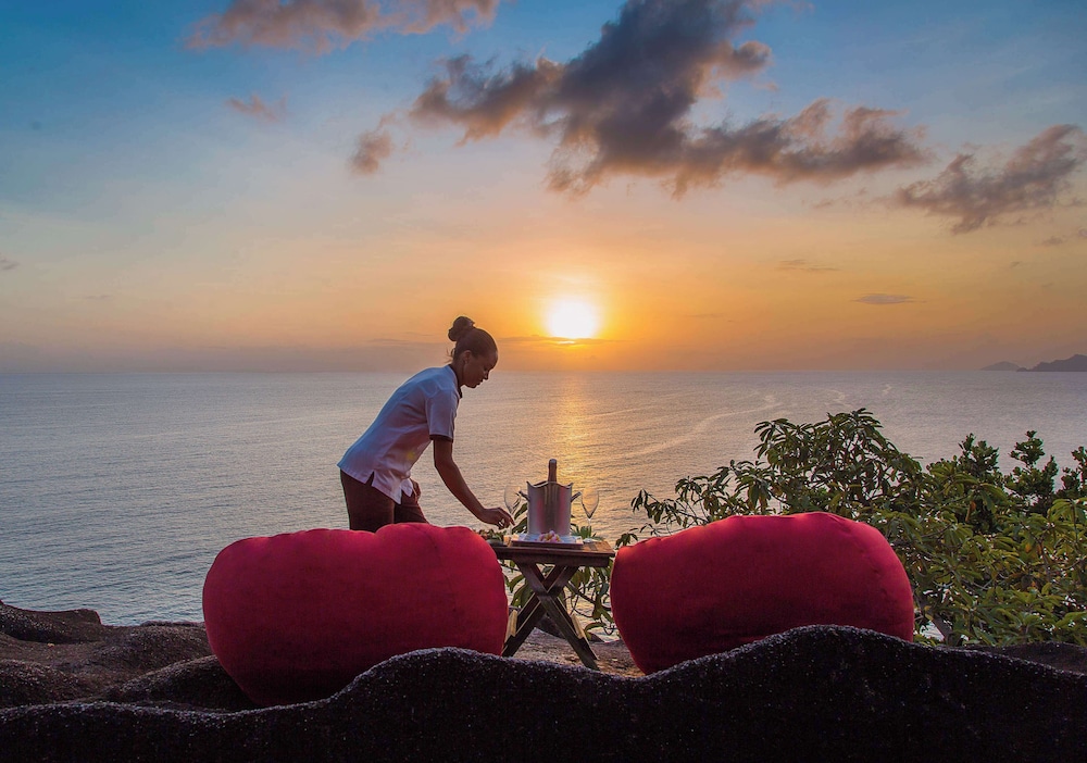 Anantara Maia Seychelles Villas 65/72