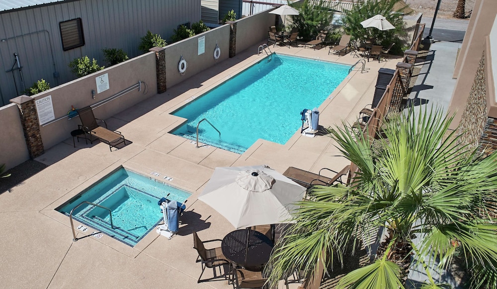 Hampton Inn Parker Az in PARKER - AZ