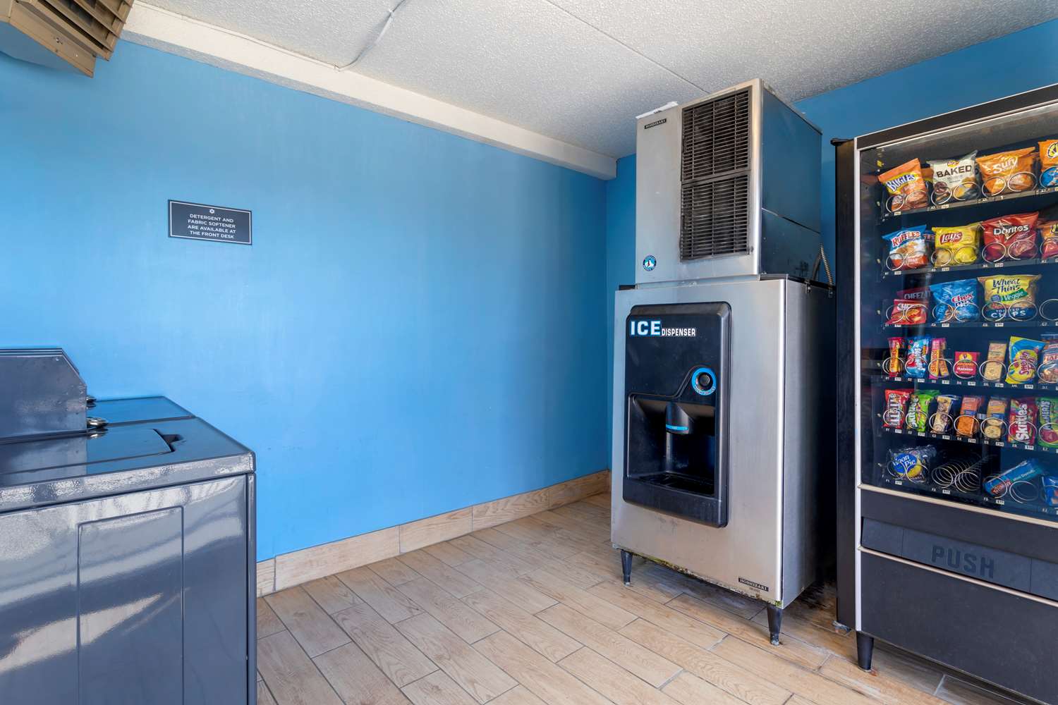 SureStay Hotel By Best Western Lenoir City 4/10