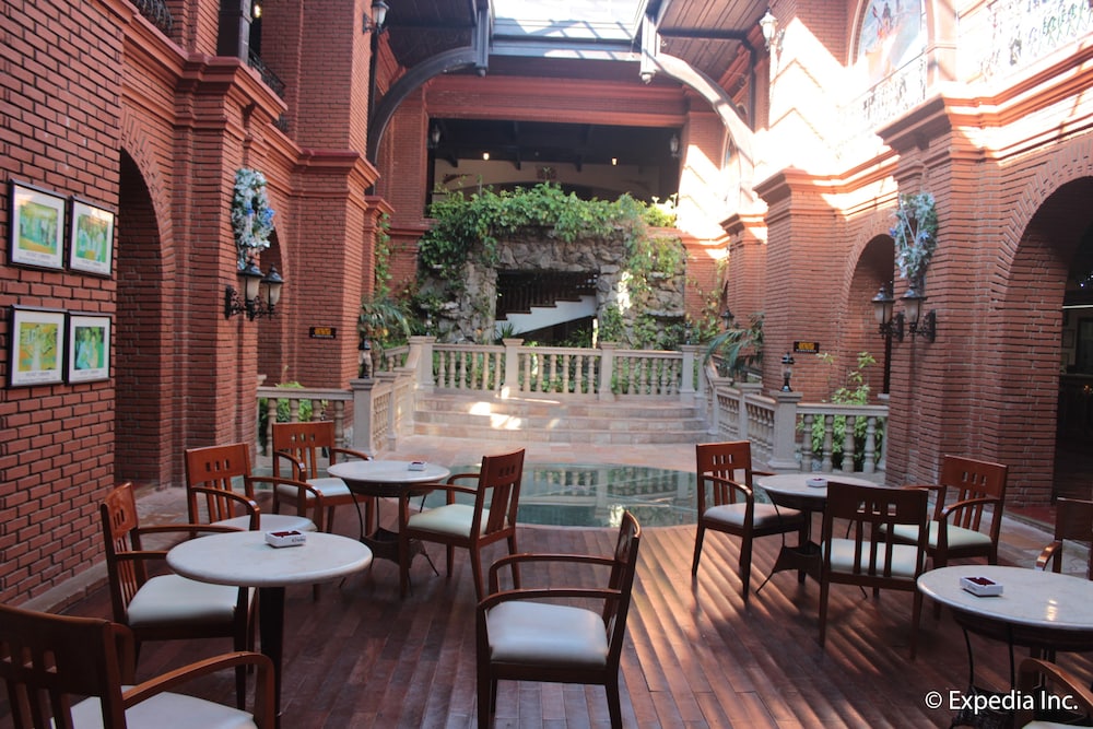 Fort Ilocandia Resort Hotel 38/50