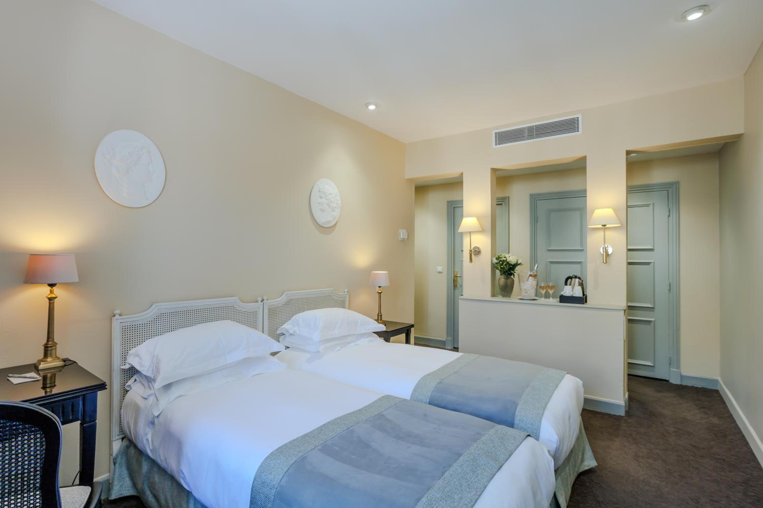 Executive, Le Cavendish 6/9