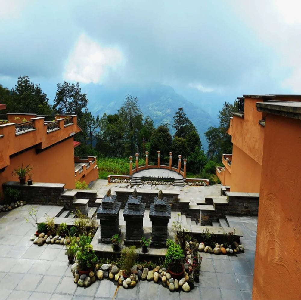 Club Mahindra Chumbi 7/26
